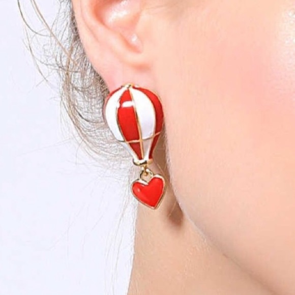 🎈NWT Hot Air Balloon & Heart Mismatched Earrings - Picture 2 of 6
